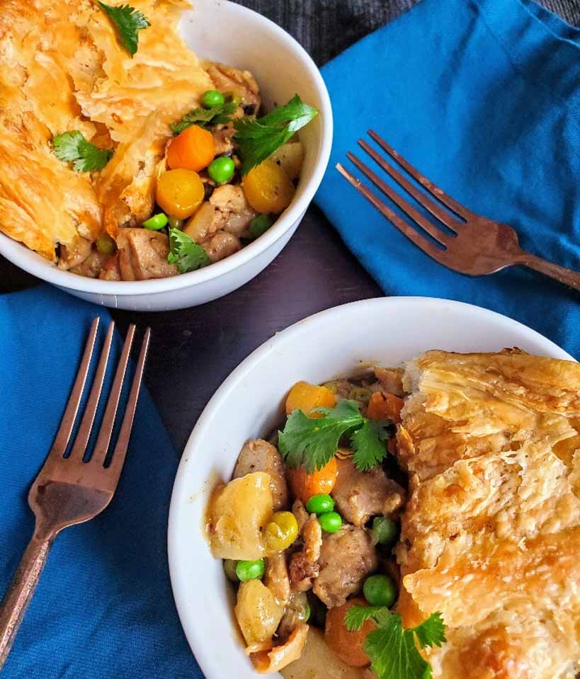 Chicken pot pie is one of those dishes that gives us all the warm comfort food feels, but seems like just too much to make.